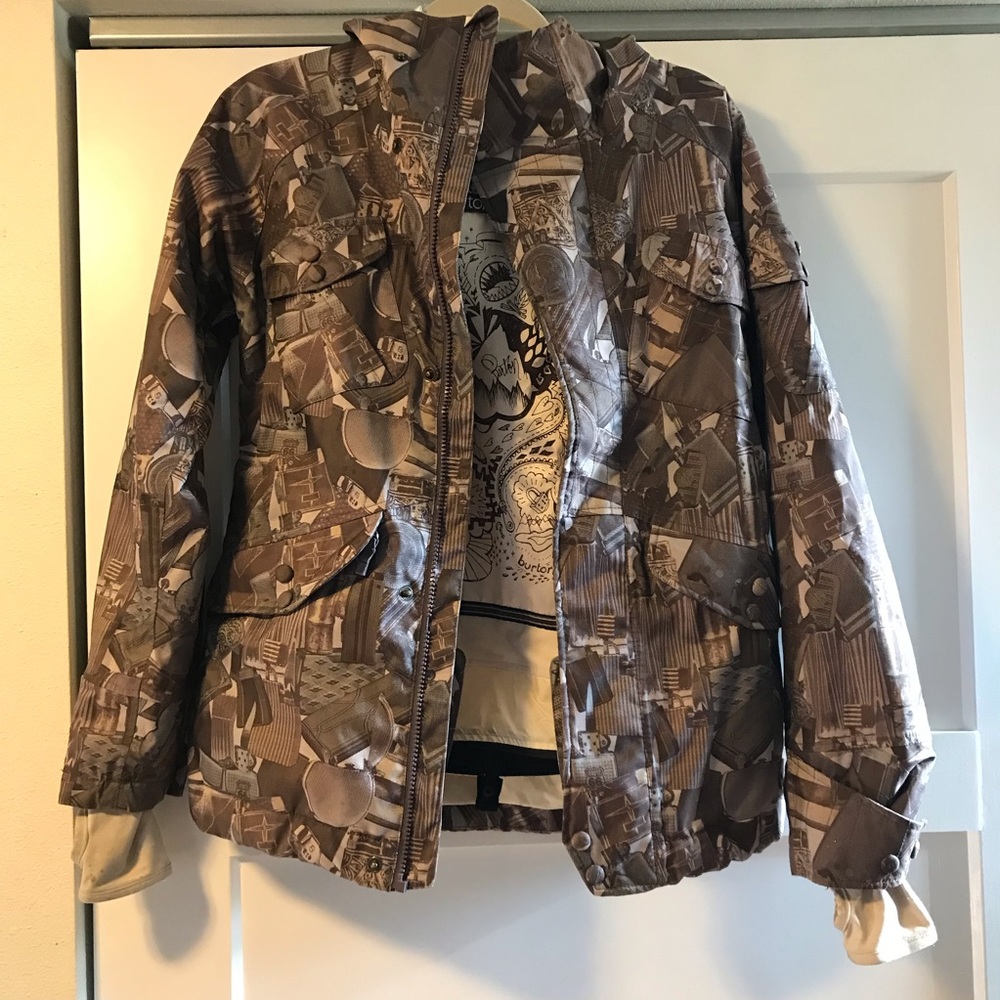 Burton Jacket. Womans Size XS. (Broken zipper)